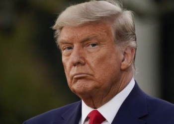 Presiden Trump Pecat 300 Lebih Staf Badan Nuklir