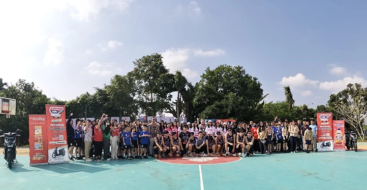 Sepanjang roadshow berlangsung, Tim Honda DBL senantiasa menghidupkan suasana dengan berbagai hiburan menarik.(Ist)