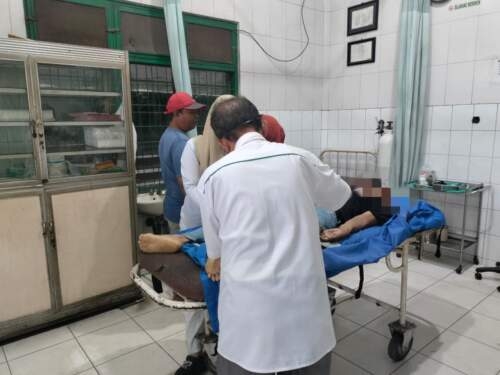 Tukang Becak Sutrisno tewas di tempat usai dihantam kereta api.