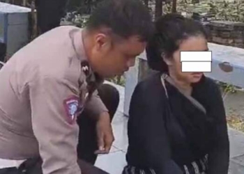 Diduga Frustasi Bercerai, IRT Ini Nekat Mau Lompat dari Fly Over Amplas