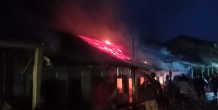 Kebakaran di Desa Hiliasi Toma, Kecamatan Toma, Nisel hanguskan 4 rumah warga.