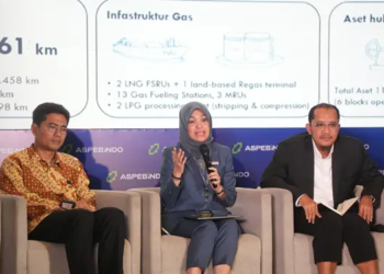 Direktur Strategi dan Pengembangan Bisnis PGN Rosa Permata Sari (tengah) dalam acara Rakernas Aspebindo di Jakarta, (27/2/2025).(Dok:PGN)