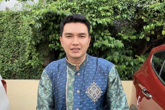 Aldi Taher.