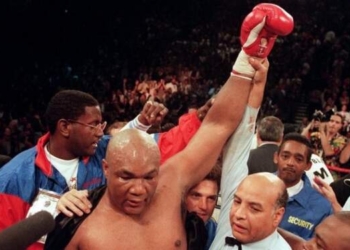 Legenda Tinju George Foreman Meninggal Dunia