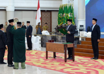 Gubsu Lantik Alexander Sinulingga Jadi Kadis Pendidikan Sumut
