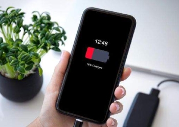 Maskapai Ramai-ramai Larang Gunakan Power Bank di Pesawat