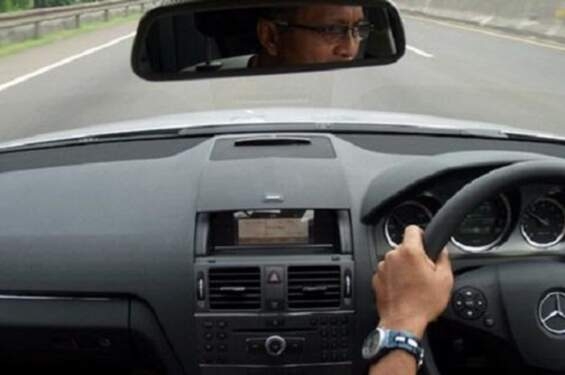 Istirahat berkala dan peregangan jaga kebugaran tubuh selama mudik.