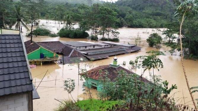 Banjir di Sukabumi, Jawa Barat.