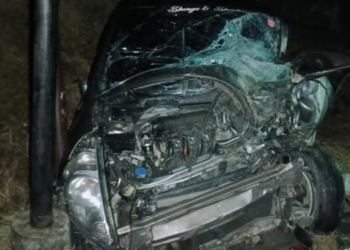 Mobil Tergelincir di Toba Lalu Tabrak Truk, 2 Orang Tewas