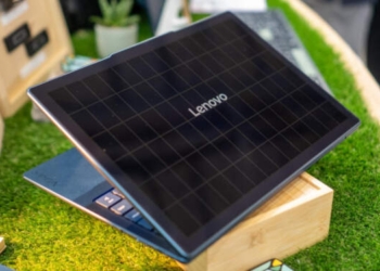 Keren! Laptop Ini Bisa Dicas dengan Cahaya Matahari