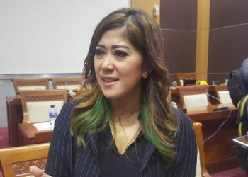 Pemerintah Keluarkan Aturan Usia Anak Punya Akun Medsos