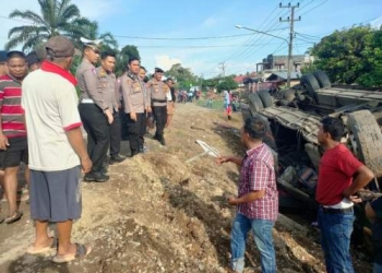 Bus Medan-Jakarta Terbalik, 13 Pemudik Terluka