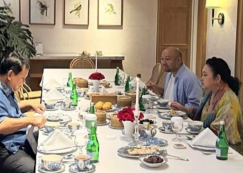 Prabowo Buka Puasa Bersama Titiek Soharto-Didit, Diposting di Medsos