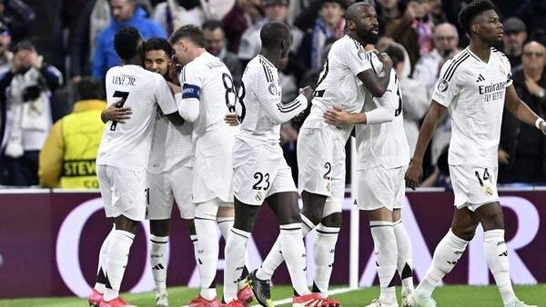 Madrid kalahkan Atletico 2-1 pada leg pertama 16 besar Liga Champions.