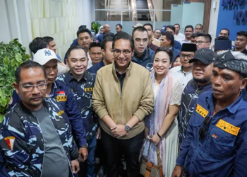 Foto: Tiba di Medan, Wali Kota Medan Rico Waas Disambut Ratusan Masyarakat 6