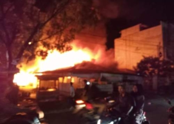 Rumah Makan Lubers di Sorkam Tapteng Ludes Terbakar