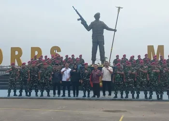 Foto: Anggota DPRD Medan Hadiri Kenaikan Pangkat Prajurit Yonmarhanlan l Belawan 2