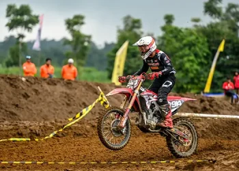 Foto: Tekad Arsenio Bawa Astra Honda Juarai Kejurnas Motocross 2025 6