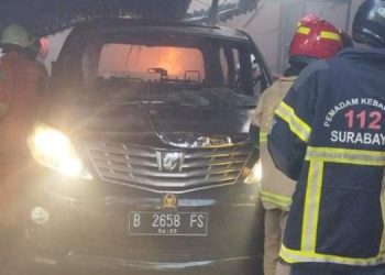 7 Mobil Mewah Terbakar di Garasi, Alphard hingga BMW