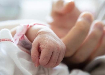 Nenek Berusia 66 Tahun Ini Lahirkan Anak ke-10