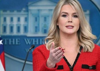 Tiongkok Ejek Jubir Trump Gegara Pakai Baju ‘Made in China’