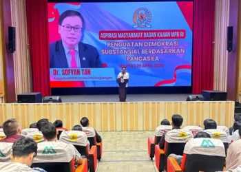 Foto: Sofyan Tan Minta Mahasiswa Berjiwa Pancasilais Dekat dengan Rakyat 5