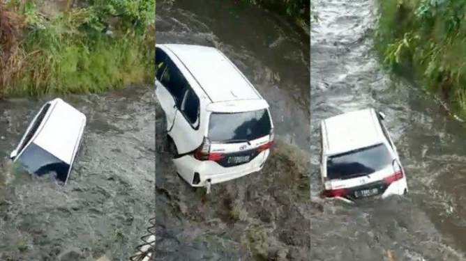 Foto: Ilustrasi mobil jatuh.