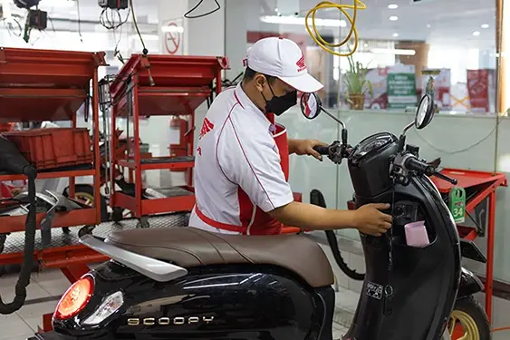 Foto: Tak hanya perawatan, pemilihan sparepart menjadi keputusan penting yang akan berpengaruh besar pada kenyamanan dan keawetan motor. (Ist)