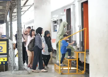 Foto: Long Week End Paskah, KAI Sumut Layani 33.069 Penumpang 6