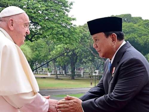 Foto: Prabowo sampaikan dukacita mendalam atas wafatnya Paus Fransiskus..