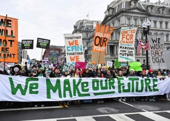 Demo Besar Ribuan Warga Tolak Kebijakan Presiden Trump