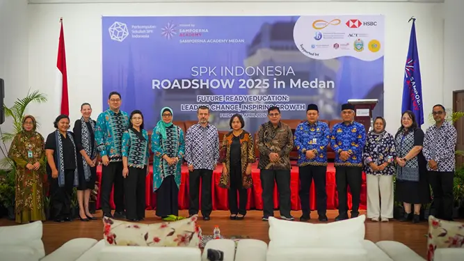 Foto: Sampoerna Academy dan PSSI Gelar SPK Indonesia Roadshow 2025 1