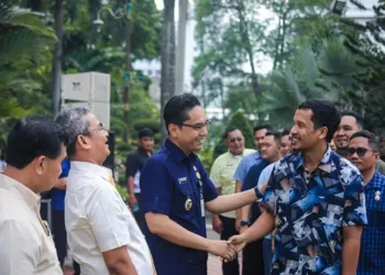 Foto: Pasca Libur Idulfitri, Rico Waas Minta Jajarannya Lebih Semangat Layani Masyarakat 4