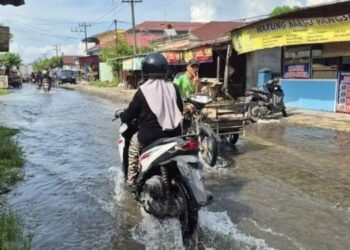 Banjir di Binjai Lumpuhkan Arus Lalu Lintas