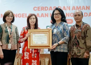 Foto: Danamon Dukung Pendidikan Inklusif Melalui Pengadaan Fasilitas Smart Classroom dan Program Literasi Keuangan di Universitas Sari Mutiara Indonesia 7