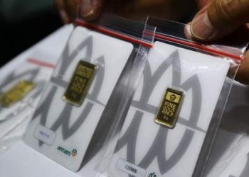 Harga Emas Ambruk!