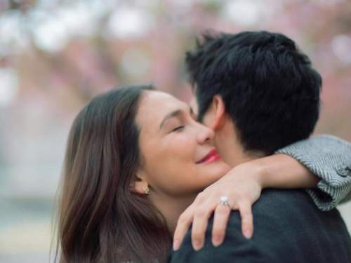 Foto: Luna Maya dilamar kekasihnya, Maxime Bouttier.