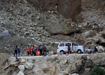 Foto: Korban Jiwa Longsor di Cirebon Diprediksi Meningkat 3
