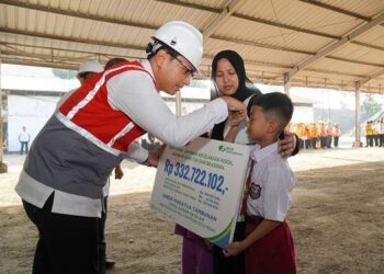 Foto: Pimpin Apel di Dinas SDABMBK Medan, Ini Pesan Rico Waas 3