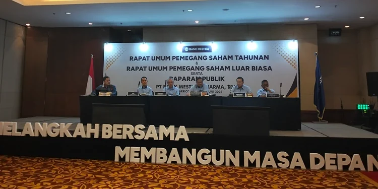 Bank Mestika menggelar konferensi pers bersama jurnalis usai menggelar RUPST dan RUPSLB di Medan, Kamis, 19 Juni 2025.(seputarsumut/Asiong)