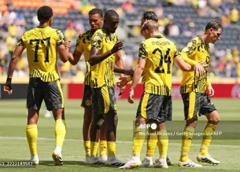 Foto: Borussia Dortmund Melangkah ke Babak 16 Besar 5
