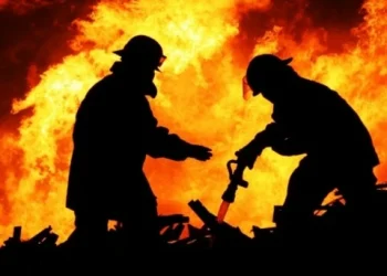 Foto: Sejumlah Lapak Tempat Jualan di Lubuk Pakam Ludes Terbakar 7