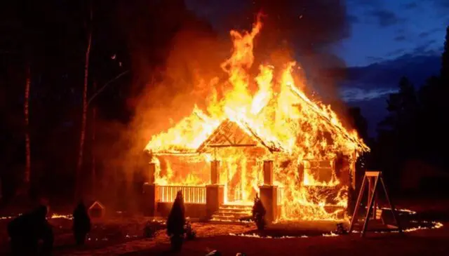 Foto: ilustrasi rumah terbakar.(istimewa)