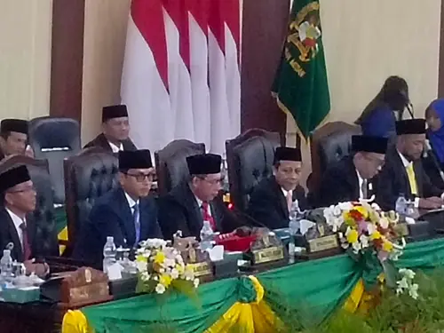 Foto: Ketua DPRD Kota Medan Wong Chun Sen memimpin rapat paripurna peringatan hari jadi Kota Medan ke-435 di gedung DPRD Kota Medan, Senin (30/6/2025).(Ist)