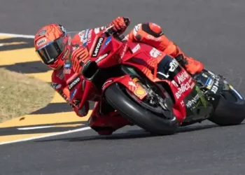 Foto: Sprint Race MotoGP Italia 2025: Marc Marquez Tunjukan Performa Luar Biasa 10