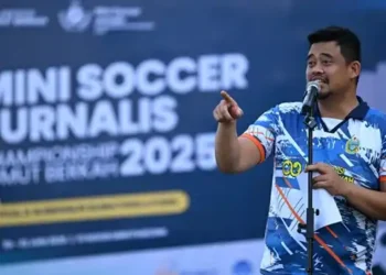 Foto: Bobby Nasution Buka Kejuaraan Mini Soccer Jurnalis Championship 9