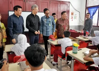 Foto: Wali Kota Medan dan Duta Besar Tiongkok Tinjau Pemberian MBG, Ini Hasilnya 9