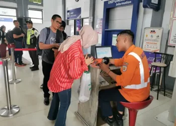 Sebanyak 44.168 pelanggan memanfaatkan layanan kereta api selama libur panjang Idul Adha.(Dok:KAI Divre I SU)