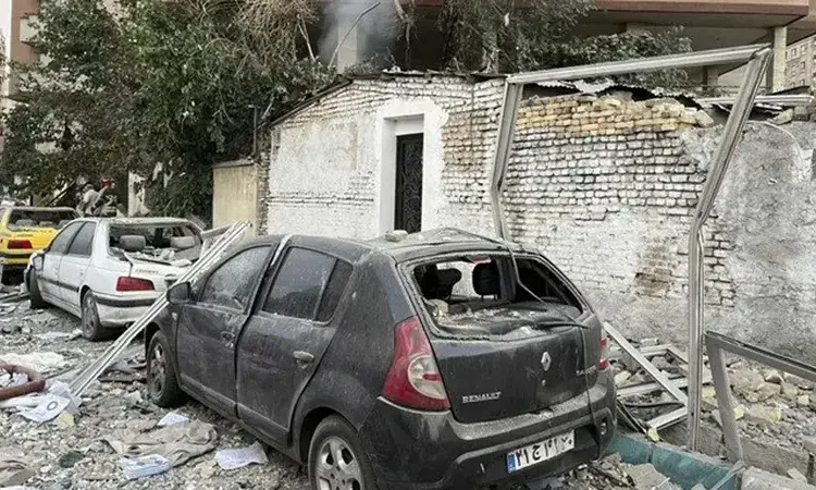 Foto: Pasca serangan Israel ke Teheran, Iran, Jumat, (13/6/2025). (Dok. AP/Vahid)