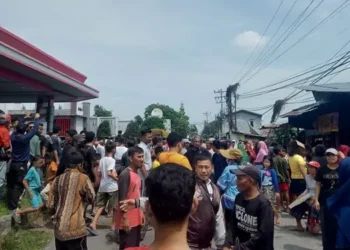 Foto: Eksekusi Bangunan di Kelurahan Tanjung Mulia Ditentang Warga 6